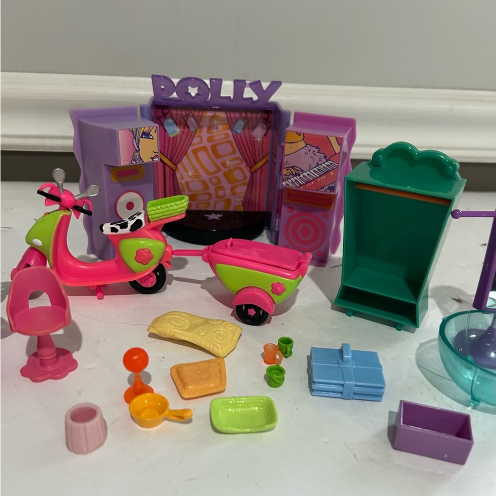 2002 Rock ‘n Pop Concert Stage Fashion Polly Pocket Playset - As Is Other Toys